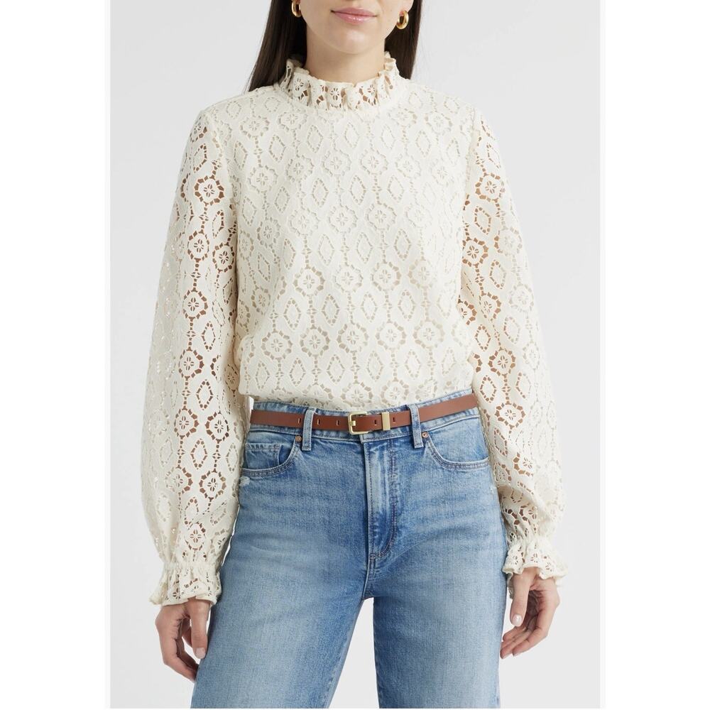 NWT $90 Calson Ruffle Lace Top Size large